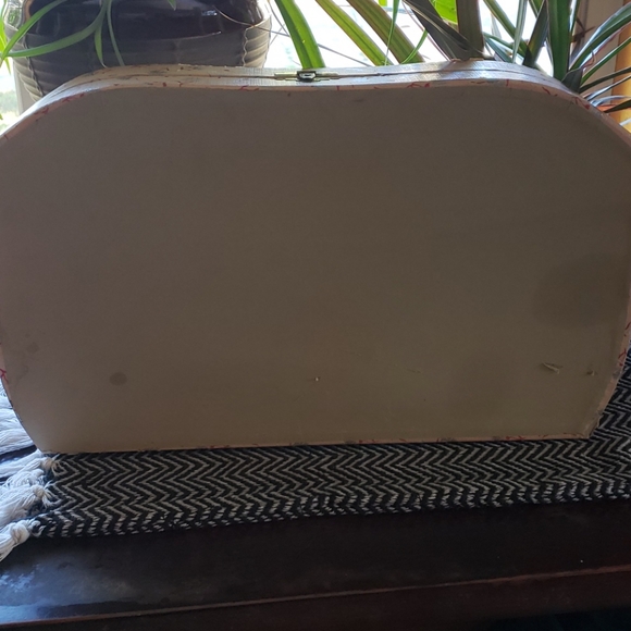 Vintage vanity hand mirror/brush set - Picture 10 of 10